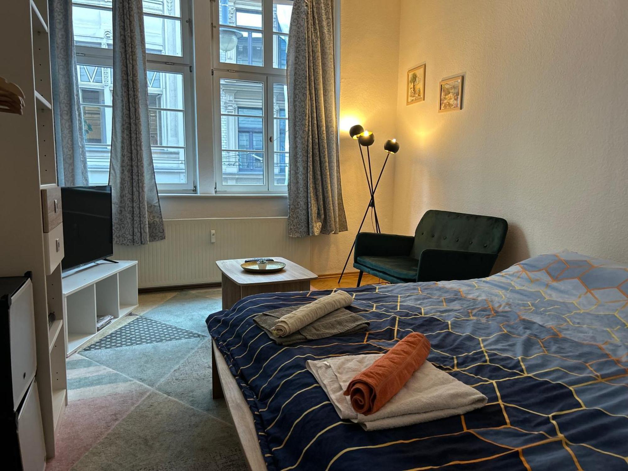 Piano Apartment In Halle Center - Netflix - Free Wifi 1 Eksteriør billede